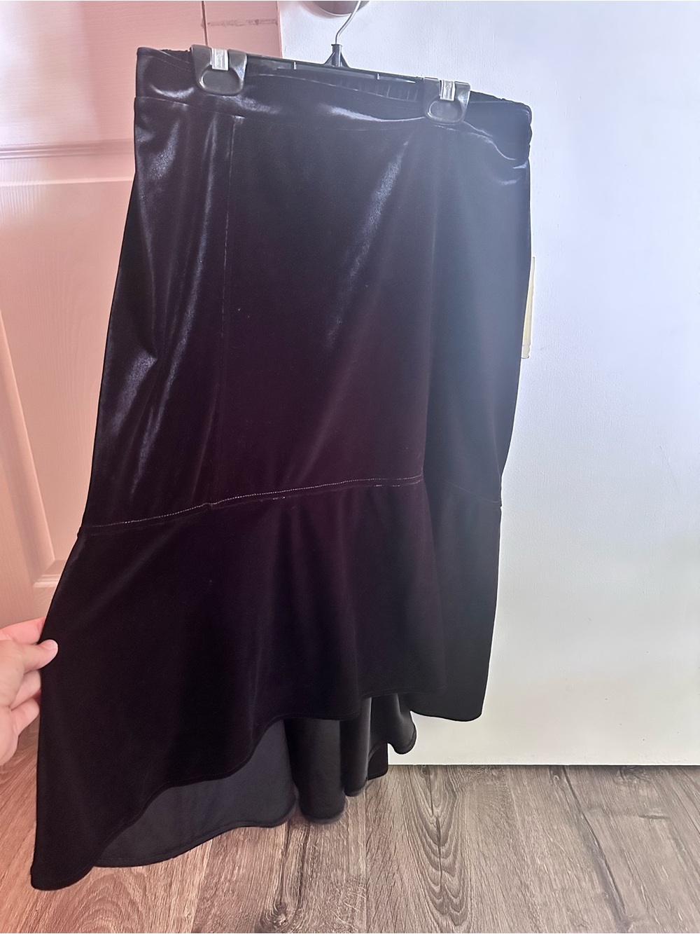 Reba Black Velvet High-Low Ruffle Hem Skirt